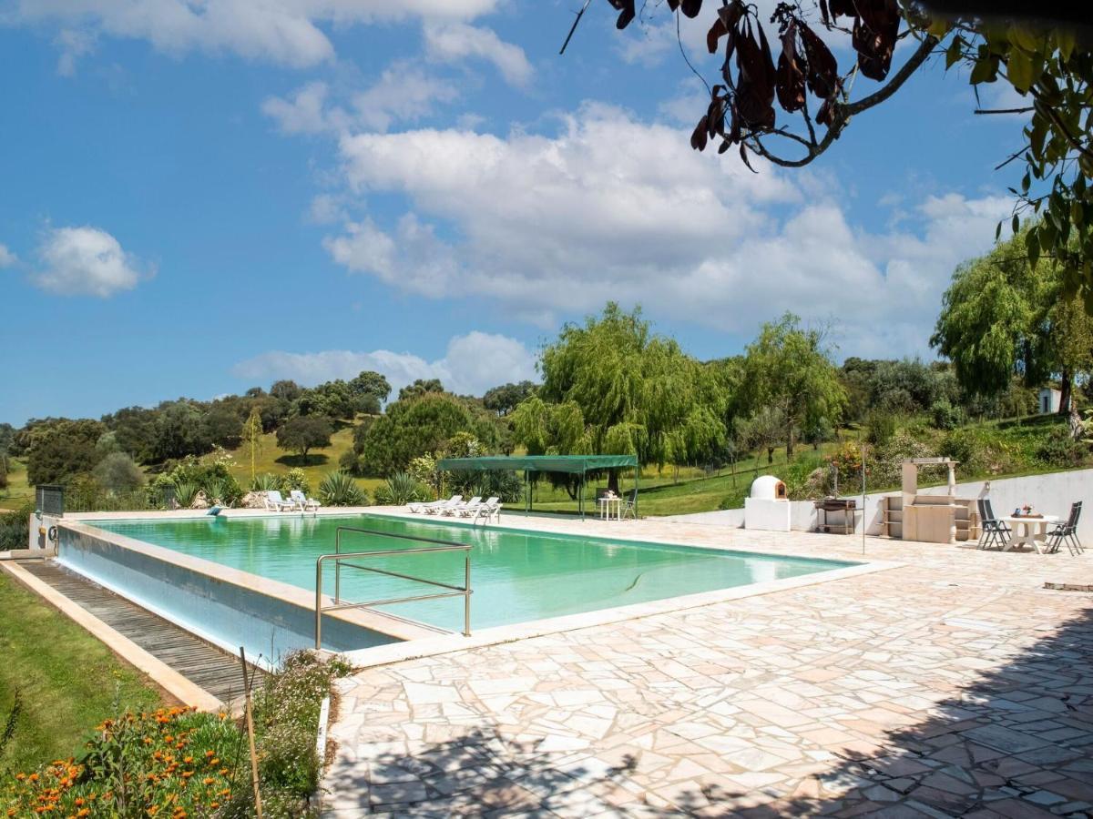 House With Authentic Tiling And Antique Furniture Villa Montemor-o-Novo Luaran gambar