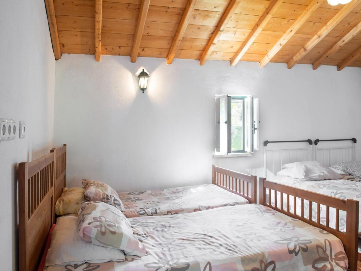 House With Authentic Tiling And Antique Furniture Villa Montemor-o-Novo Luaran gambar